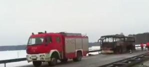 Autobus spłonął na ekspresówce S8 pomiędzy Tomaszowem Mazowieckim a Rawą Mazowiecką