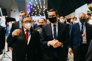 [VIDEO] Premier na IGF 2021: stajemy się członkami jednej wielkiej globalnej społeczności internetowej