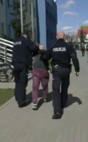 [VIDEO] Tylko kilku godzin policjanci potrzebowali na zatrzymanie podejrzewanego o atak na byłego prezydenta Siedlec