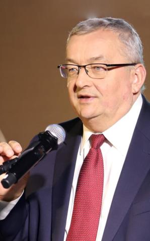 Minister infrastruktury Andrzej Adamczyk o zakończonych i przyszłych inwestycjach podczas Europejskiego Kongresu Gospodarczego