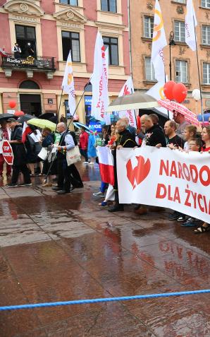 Minister Sprawiedliwości na Narodowym Marszu dla Życia i Rodziny