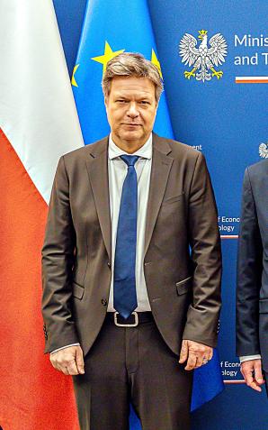 Spotkanie polskich ministrów ds. infrastruktury oraz rozwoju i technologii z wicekanclerzem, federalnym ministrem gospodarki i ochrony klimatu Niemiec