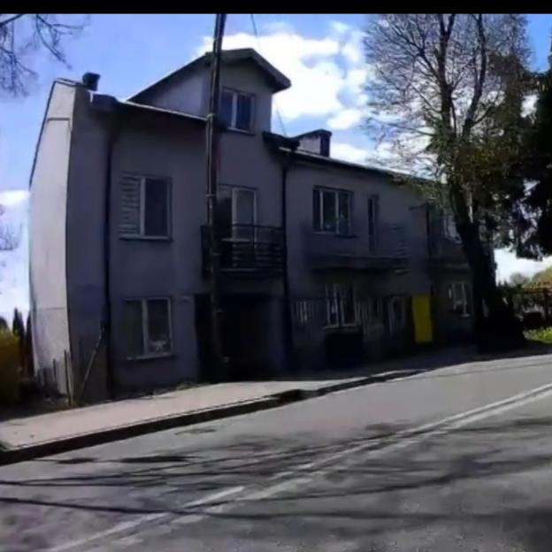 [VIDEO] Potrącił dwoje pieszych. Miał zakaz prowadzenia pojazdów i posiadał narkotyki