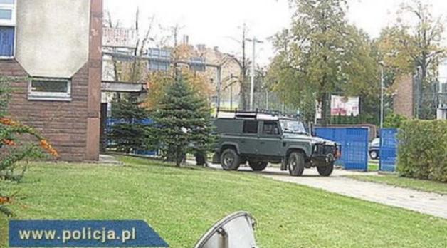 Grzybiarz przyniósł pocisk na komisariat. Ewakuacja