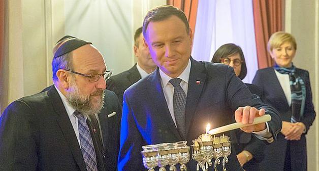 Świece chanukowe zapłonęły w Pałacu Prezydenckim