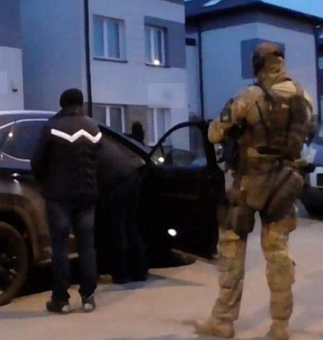 [VIDEO] Policjanci stołecznego Archiwum X ustalili i rozpracowali sprawców uprowadzenia z 2001 roku