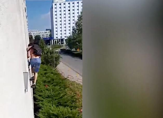 [VIDEO] Policjant po służbie dwukrotnie interweniował jednego dnia wobec osób naruszających zasady kwarantanny