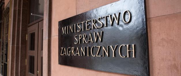 Minister Rau złoży wizytę w Szwecji