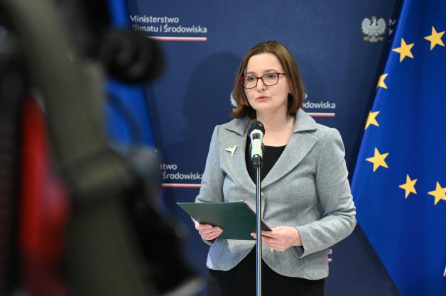 Wiceministra Anita Sowińska o rozwiązaniach w zakresie gospodarki odpadami